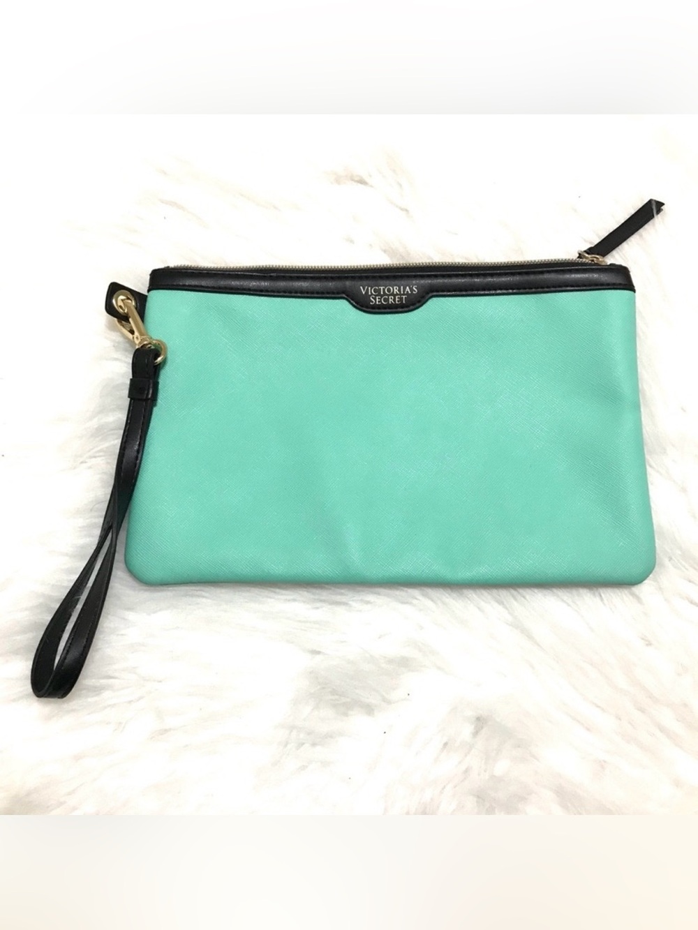 Victoria’s Secret Wrist Clutch Green